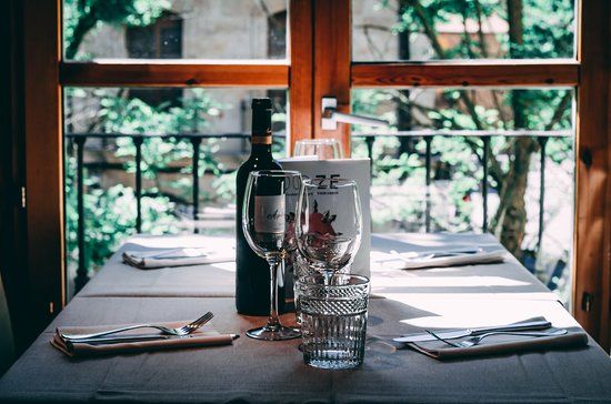 Restaurante Premium bar DOZE